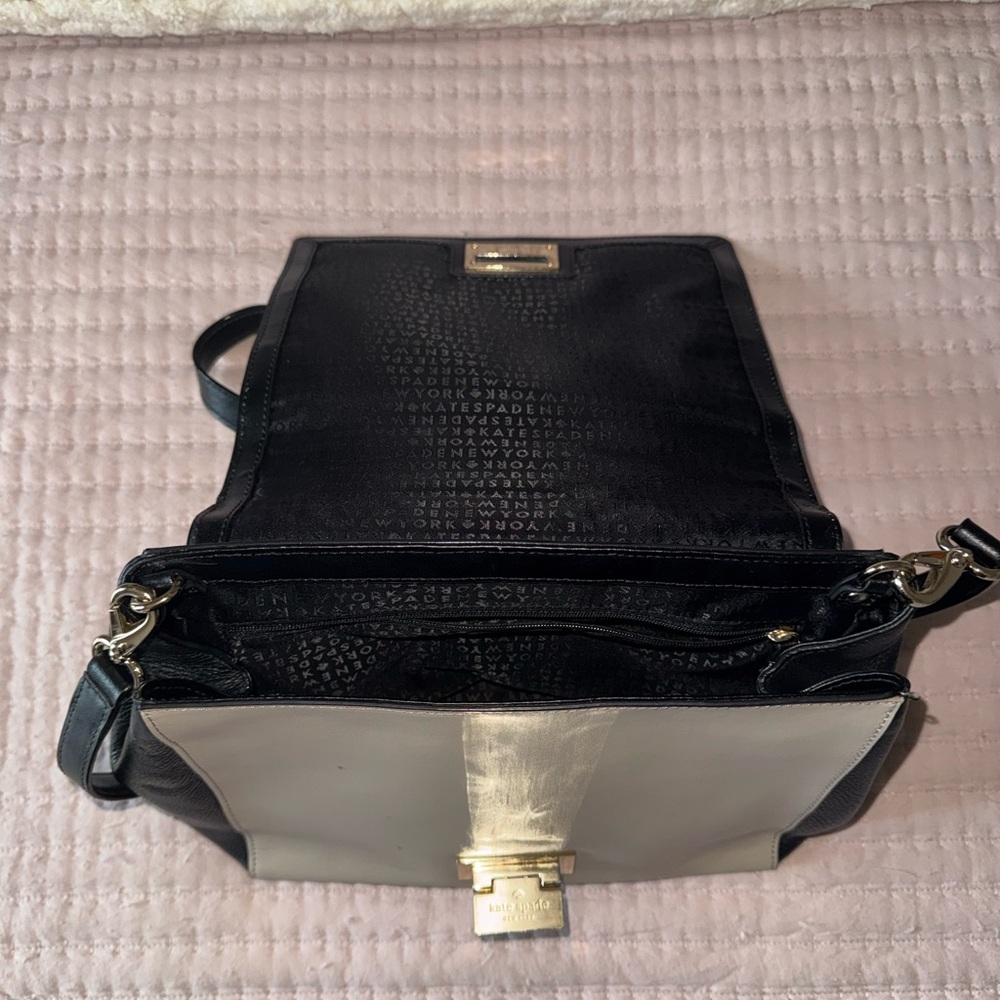 Kate Spade Leather Purse - Picture 6 of 7